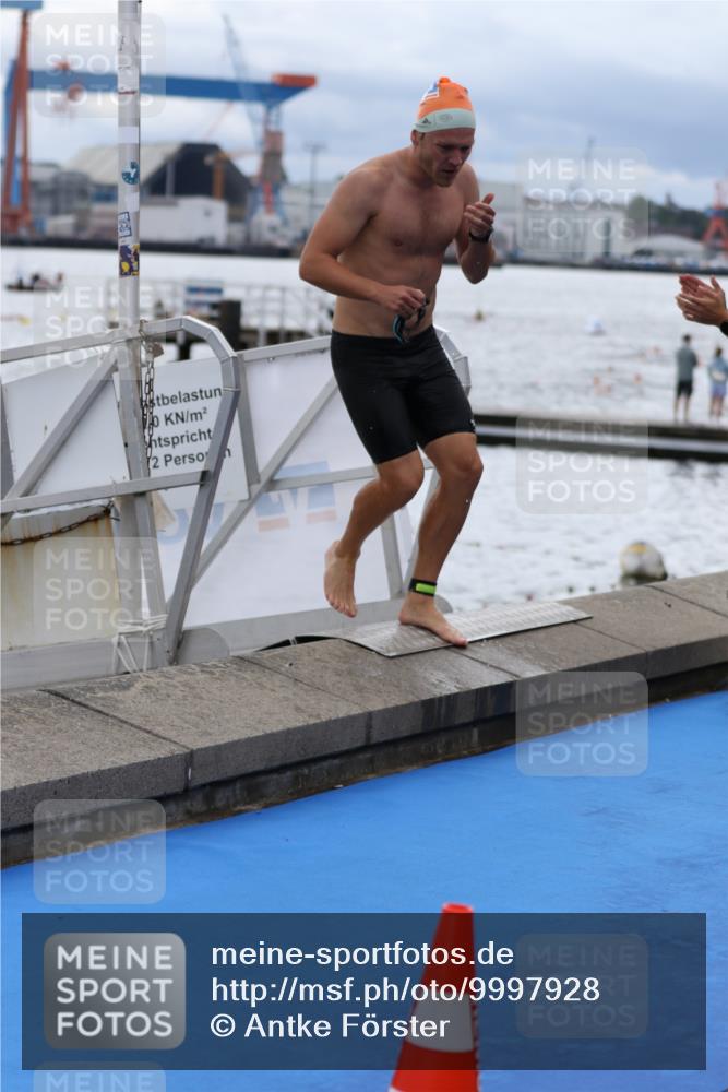 16.08.2026 - KN Förde Triathlon 2026 Antke Förster http://msf.ph/oto/9997928 16.08.2026 12:41:25 Schwimmen 506, 521, 523, 543, 511, 520, 527, 528, 540 meine-sportfotos.de