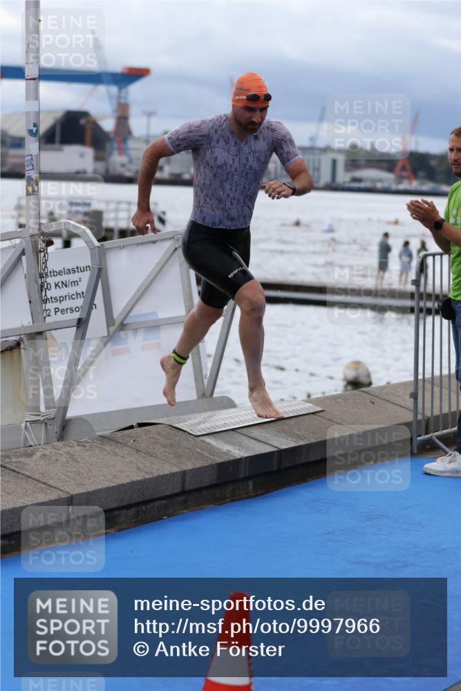 16.08.2026 - KN Förde Triathlon 2026 Antke Förster http://msf.ph/oto/9997966 16.08.2026 12:42:11 Schwimmen 511, 524, 533, 538, 542, 547, 590 meine-sportfotos.de