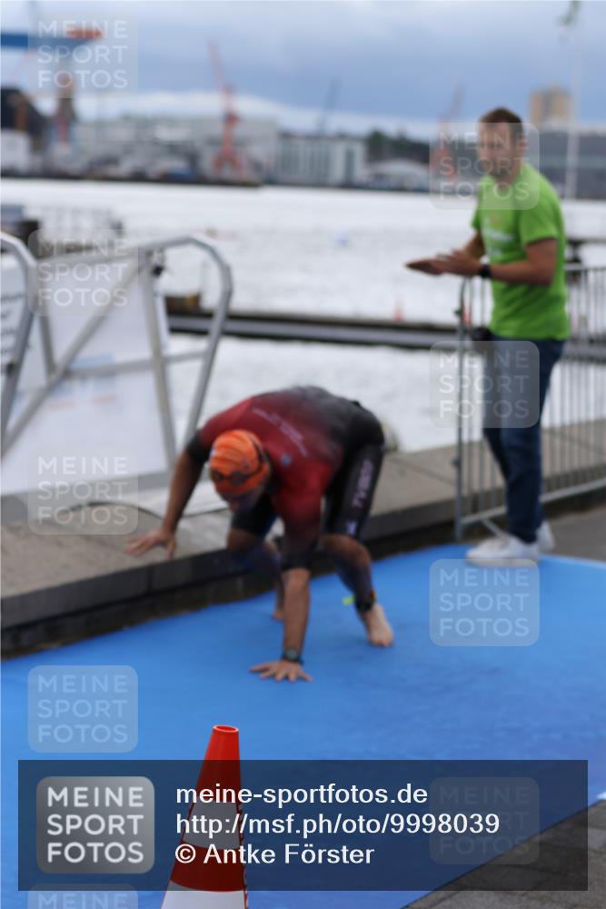 16.08.2026 - KN Förde Triathlon 2026 Antke Förster http://msf.ph/oto/9998039 16.08.2026 12:44:40 Schwimmen 532, 541, 544, 548, 556, 558, 598, 546, 549, 588 meine-sportfotos.de