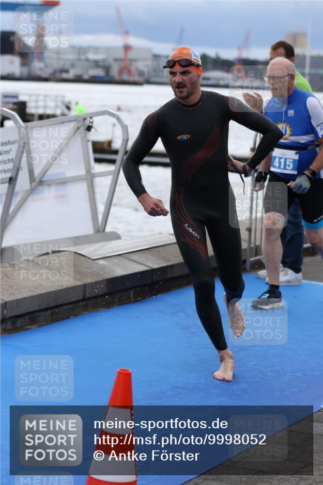 16.08.2026 - KN Förde Triathlon 2026 Antke Förster http://msf.ph/oto/9998052 16.08.2026 12:44:55 Schwimmen 541, 544, 546, 549, 556, 588, 598, 550, 559 meine-sportfotos.de