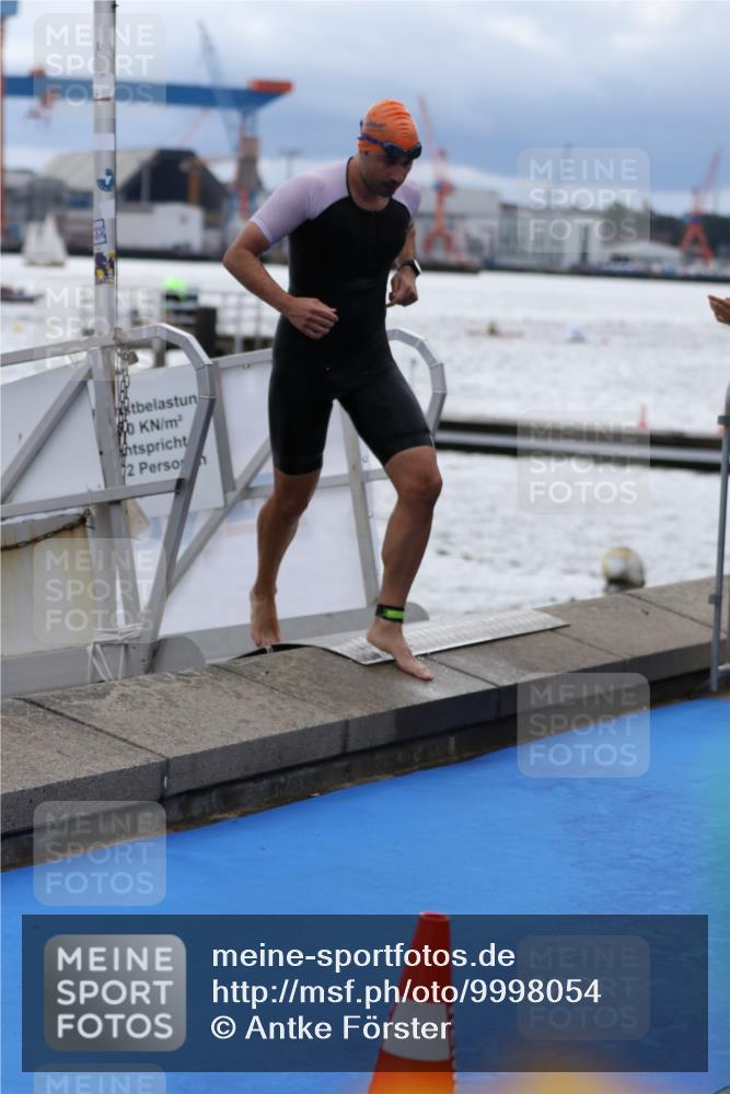 16.08.2026 - KN Förde Triathlon 2026 Antke Förster http://msf.ph/oto/9998054 16.08.2026 12:45:07 Schwimmen 546, 549, 588, 550, 559, 574 meine-sportfotos.de