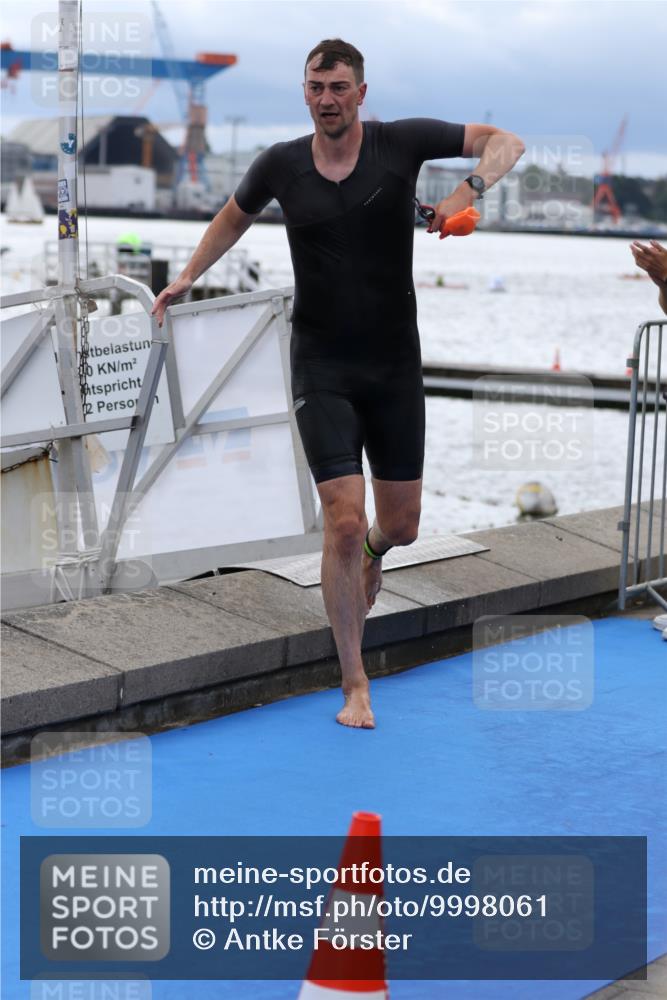 16.08.2026 - KN Förde Triathlon 2026 Antke Förster http://msf.ph/oto/9998061 16.08.2026 12:45:11 Schwimmen 549, 550, 559, 588, 545, 574, 587 meine-sportfotos.de