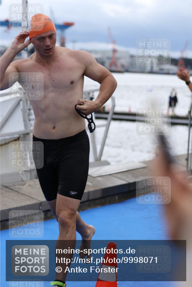 16.08.2026 - KN Förde Triathlon 2026 Antke Förster http://msf.ph/oto/9998071 16.08.2026 12:45:38 Schwimmen 545, 574, 587, 515, 557, 561, 562, 580 meine-sportfotos.de