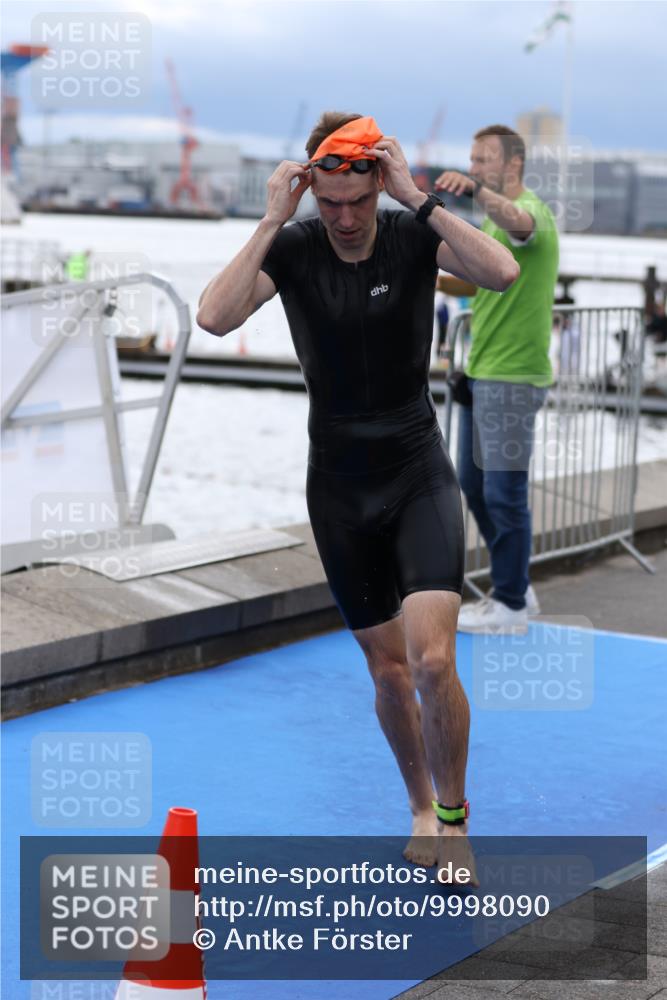 16.08.2026 - KN Förde Triathlon 2026 Antke Förster http://msf.ph/oto/9998090 16.08.2026 12:45:56 Schwimmen 515, 545, 557, 561, 562, 580, 587, 517, 535, 555, 569, 571, 701 meine-sportfotos.de
