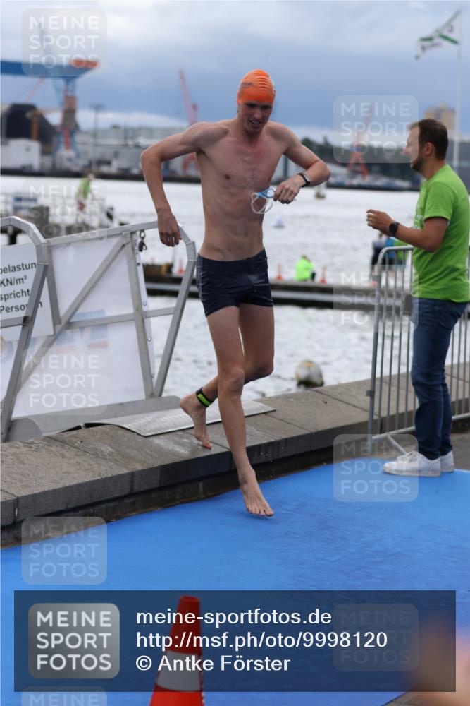 16.08.2026 - KN Förde Triathlon 2026 Antke Förster http://msf.ph/oto/9998120 16.08.2026 12:46:55 Schwimmen 566, 591, 703, 710, 585, 591, 708 meine-sportfotos.de