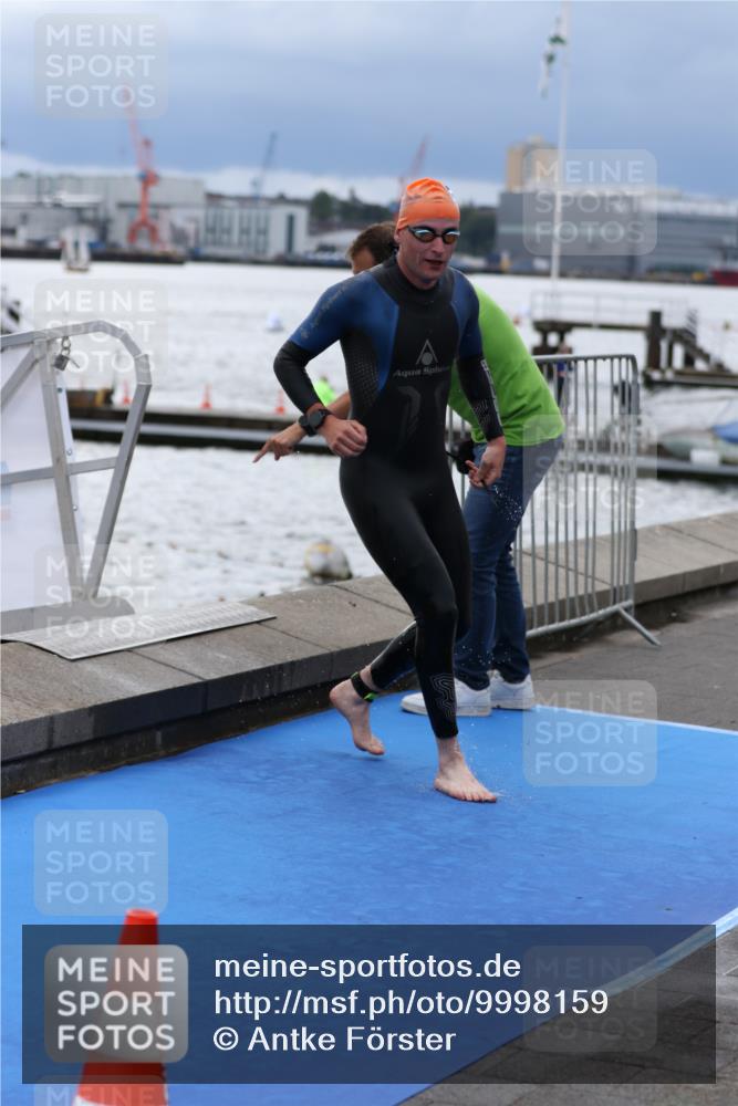 16.08.2026 - KN Förde Triathlon 2026 Antke Förster http://msf.ph/oto/9998159 16.08.2026 12:48:08 Schwimmen 565, 568, 572, 702, 707, 539, 568, 581, 586, 600, 733 meine-sportfotos.de