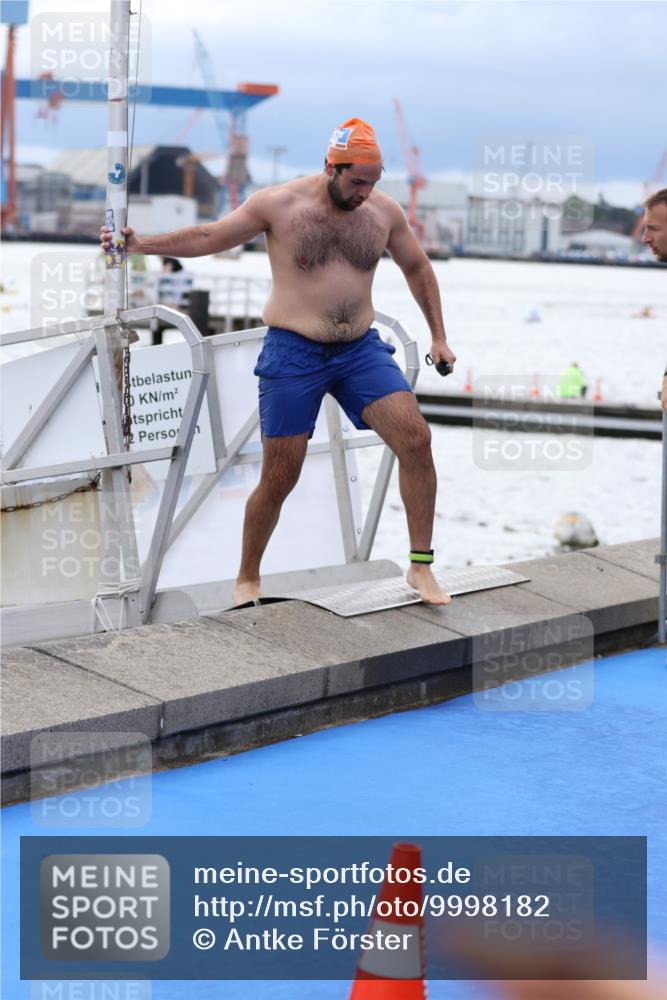 16.08.2026 - KN Förde Triathlon 2026 Antke Förster http://msf.ph/oto/9998182 16.08.2026 12:48:53 Schwimmen 196, 539, 584, 612, 584, 719 meine-sportfotos.de