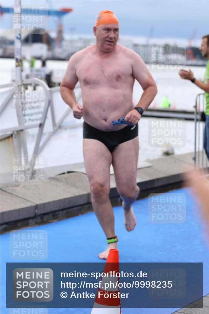 16.08.2026 - KN Förde Triathlon 2026 Antke Förster http://msf.ph/oto/9998235 16.08.2026 12:50:22 Schwimmen 589, 601, 605, 611, 711, 721, 740, 596, 602, 603, 704, 706, 714, 727 meine-sportfotos.de