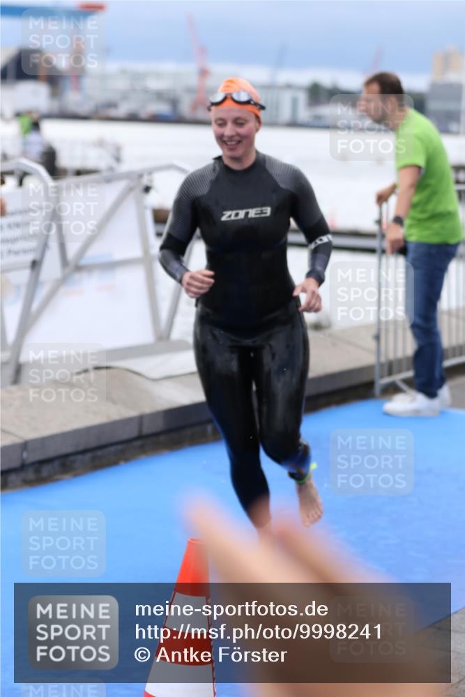 16.08.2026 - KN Förde Triathlon 2026 Antke Förster http://msf.ph/oto/9998241 16.08.2026 12:50:27 Schwimmen 601, 605, 611, 704, 721, 740, 596, 599, 602, 603, 706, 714, 727 meine-sportfotos.de