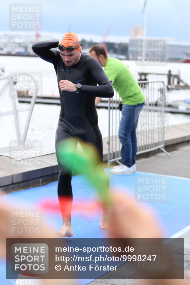 16.08.2026 - KN Förde Triathlon 2026 Antke Förster http://msf.ph/oto/9998247 16.08.2026 12:50:39 Schwimmen 602, 603, 611, 704, 721, 740, 596, 599, 607, 706, 713, 714, 718, 727 meine-sportfotos.de