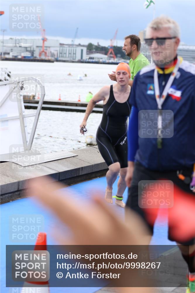 16.08.2026 - KN Förde Triathlon 2026 Antke Förster http://msf.ph/oto/9998267 16.08.2026 12:50:57 Schwimmen 596, 599, 603, 607, 706, 714, 718, 727, 713, 715, 723, 724, 725, 729 meine-sportfotos.de