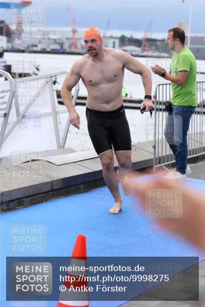 16.08.2026 - KN Förde Triathlon 2026 Antke Förster http://msf.ph/oto/9998275 16.08.2026 12:51:13 Schwimmen 599, 607, 713, 718, 723, 724, 715, 723, 725, 729 meine-sportfotos.de