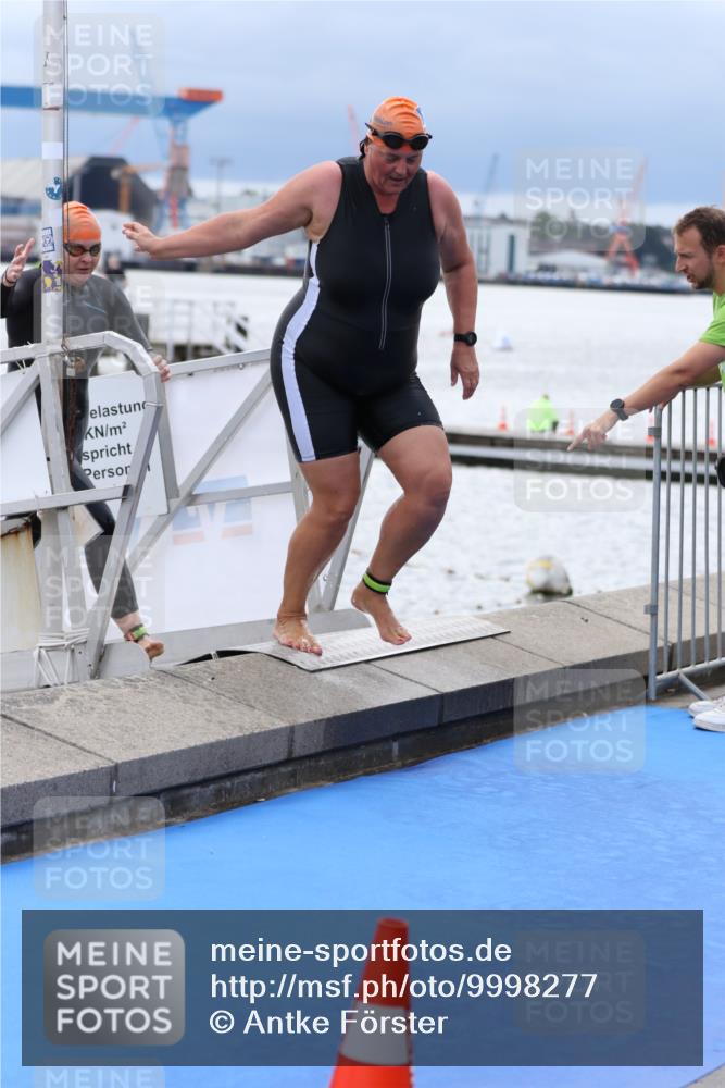 16.08.2026 - KN Förde Triathlon 2026 Antke Förster http://msf.ph/oto/9998277 16.08.2026 12:51:17 Schwimmen 599, 607, 713, 715, 718, 723, 724, 725, 729 meine-sportfotos.de