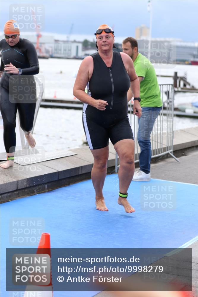 16.08.2026 - KN Förde Triathlon 2026 Antke Förster http://msf.ph/oto/9998279 16.08.2026 12:51:18 Schwimmen 607, 713, 715, 718, 723, 724, 729, 725, 729 meine-sportfotos.de