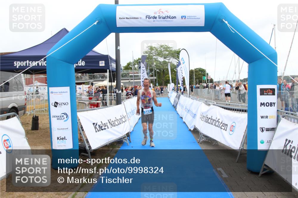 16.08.2026 - KN Förde Triathlon 2026 Markus Tischler http://msf.ph/oto/9998324 16.08.2026 12:06:00 Ziel 341, 341 meine-sportfotos.de