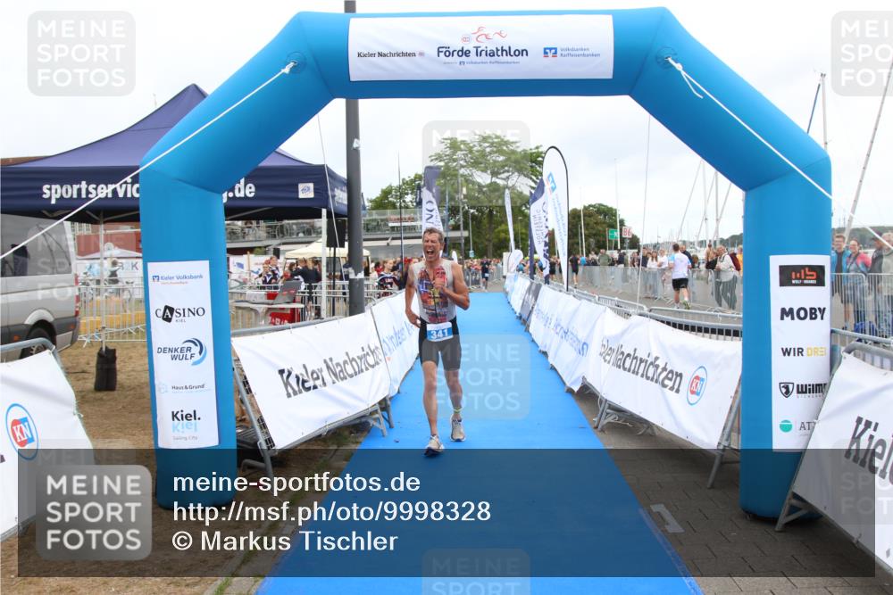 16.08.2026 - KN Förde Triathlon 2026 Markus Tischler http://msf.ph/oto/9998328 16.08.2026 12:06:00 Ziel 341, 341 meine-sportfotos.de