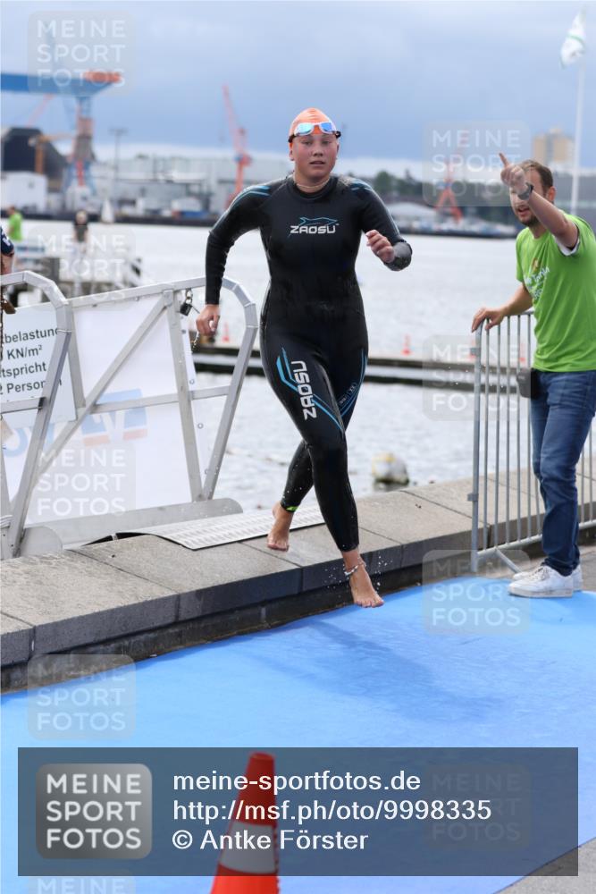16.08.2026 - KN Förde Triathlon 2026 Antke Förster http://msf.ph/oto/9998335 16.08.2026 12:53:10 Schwimmen 577, 604, 716, 722, 735, 743, 610, 731 meine-sportfotos.de