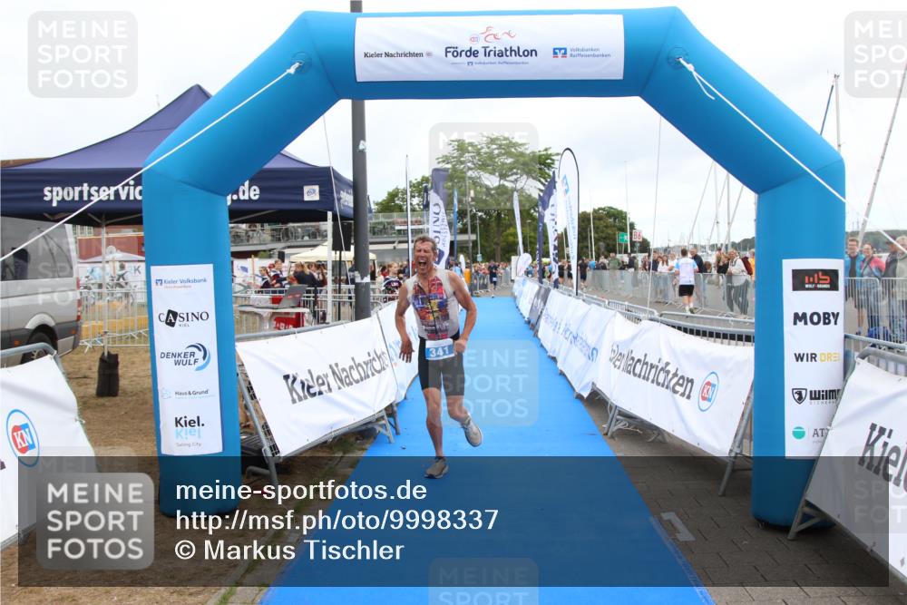 16.08.2026 - KN Förde Triathlon 2026 Markus Tischler http://msf.ph/oto/9998337 16.08.2026 12:06:00 Ziel 341, 341 meine-sportfotos.de