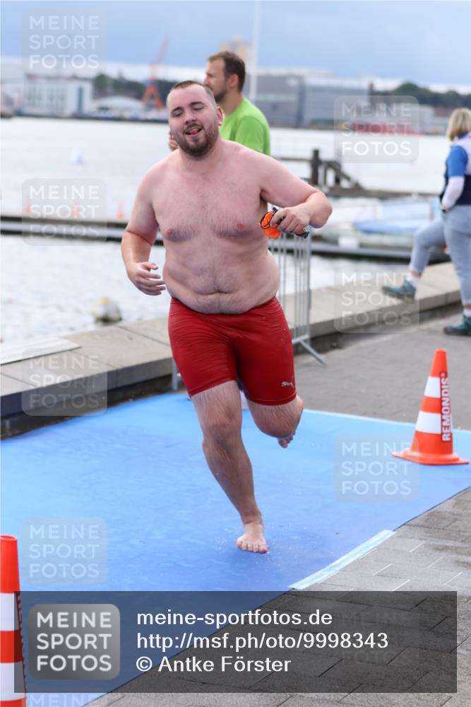 16.08.2026 - KN Förde Triathlon 2026 Antke Förster http://msf.ph/oto/9998343 16.08.2026 12:53:20 Schwimmen 577, 610, 731, 735, 743, 608 meine-sportfotos.de