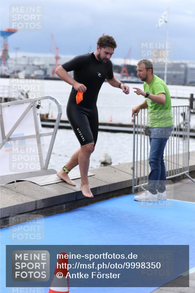 16.08.2026 - KN Förde Triathlon 2026 Antke Förster http://msf.ph/oto/9998350 16.08.2026 12:53:46 Schwimmen 608, 609, 730, 737 meine-sportfotos.de