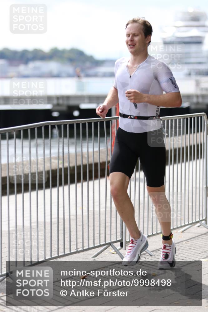 16.08.2026 - KN Förde Triathlon 2026 Antke Förster http://msf.ph/oto/9998498 16.08.2026 13:23:10 Laufen  meine-sportfotos.de