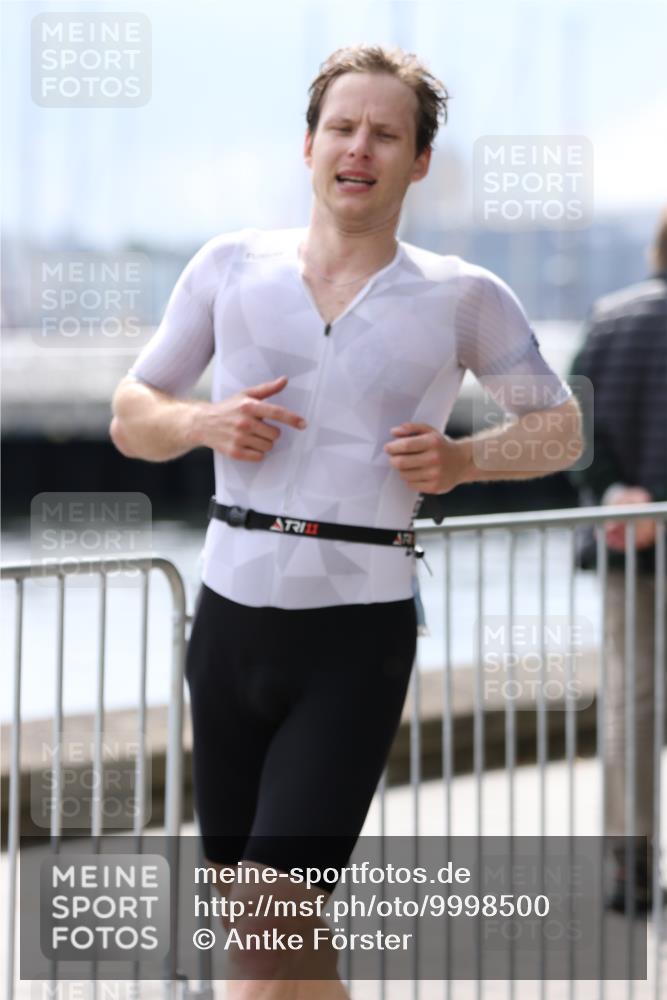 16.08.2026 - KN Förde Triathlon 2026 Antke Förster http://msf.ph/oto/9998500 16.08.2026 13:23:11 Laufen  meine-sportfotos.de