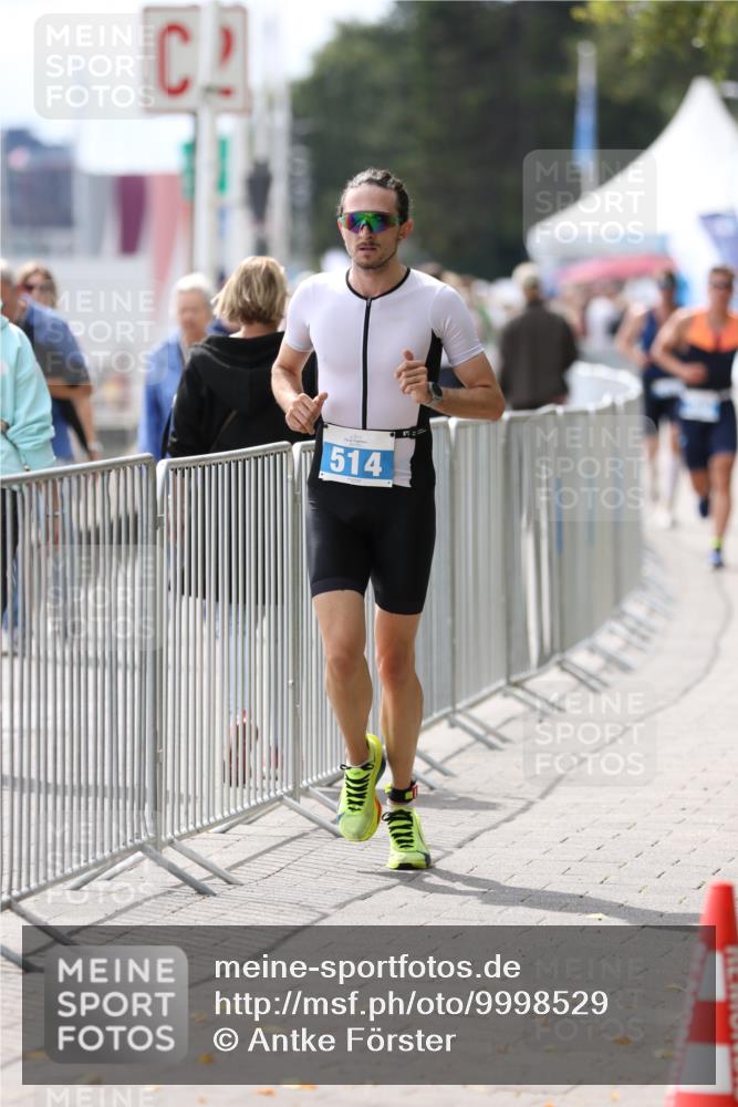 16.08.2026 - KN Förde Triathlon 2026 Antke Förster http://msf.ph/oto/9998529 16.08.2026 13:25:54 Laufen  meine-sportfotos.de