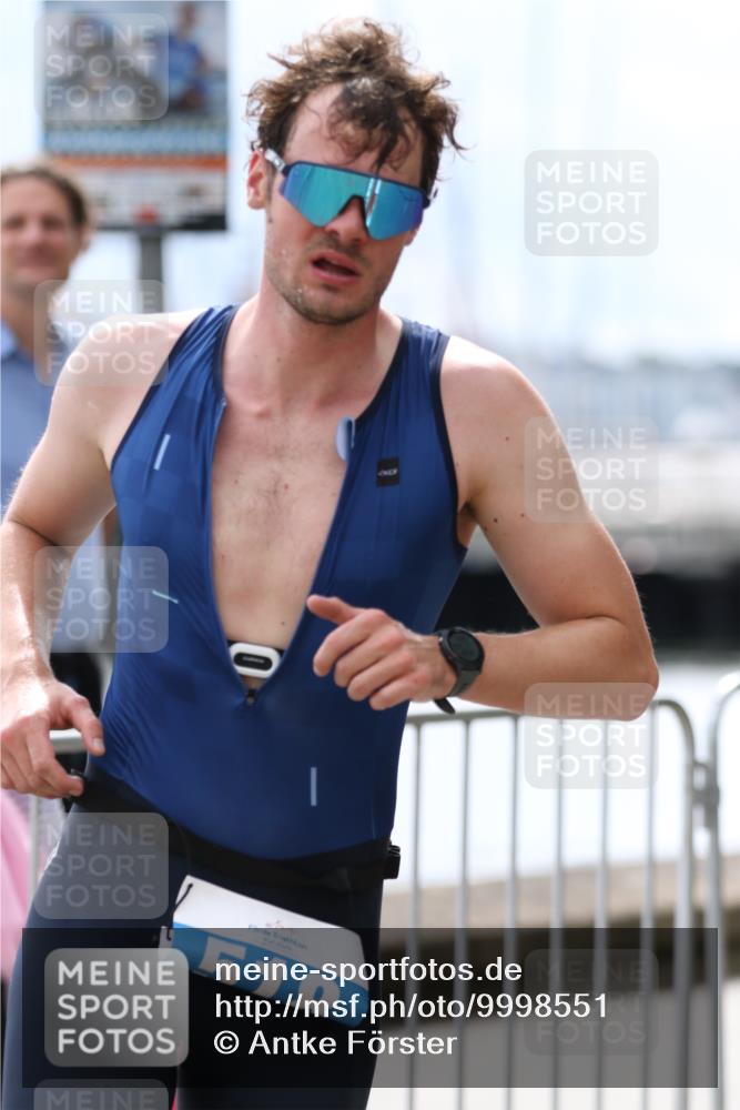 16.08.2026 - KN Förde Triathlon 2026 Antke Förster http://msf.ph/oto/9998551 16.08.2026 13:26:10 Laufen  meine-sportfotos.de
