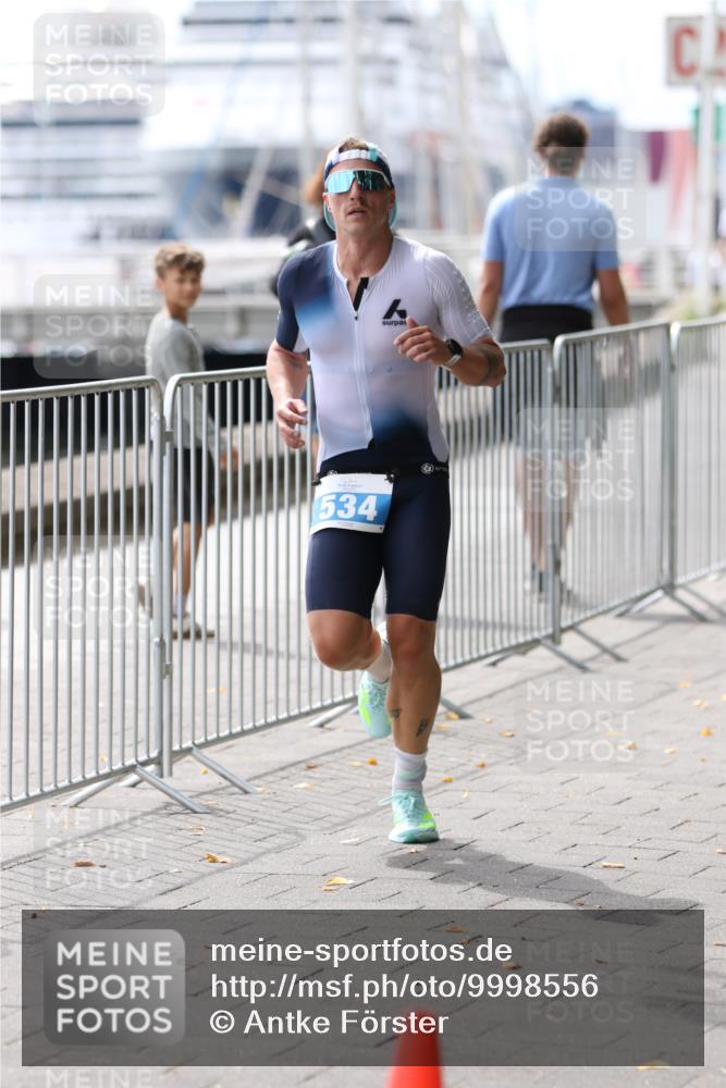 16.08.2026 - KN Förde Triathlon 2026 Antke Förster http://msf.ph/oto/9998556 16.08.2026 13:26:30 Laufen  meine-sportfotos.de