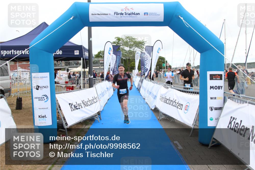 16.08.2026 - KN Förde Triathlon 2026 Markus Tischler http://msf.ph/oto/9998562 16.08.2026 12:07:52 Ziel 371, 371 meine-sportfotos.de