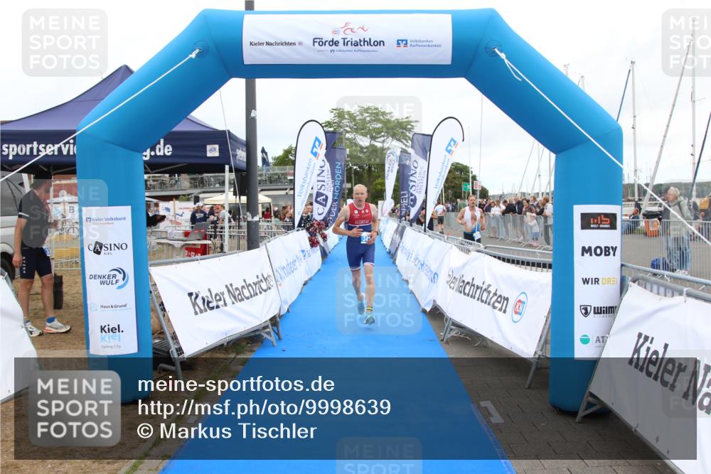16.08.2026 - KN Förde Triathlon 2026 Markus Tischler http://msf.ph/oto/9998639 16.08.2026 12:08:15 Ziel 343, 343 meine-sportfotos.de