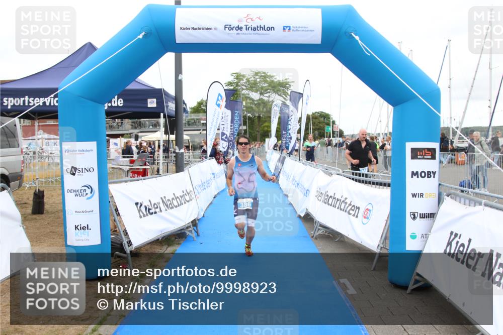 16.08.2026 - KN Förde Triathlon 2026 Markus Tischler http://msf.ph/oto/9998923 16.08.2026 12:10:58 Ziel 386, 386 meine-sportfotos.de