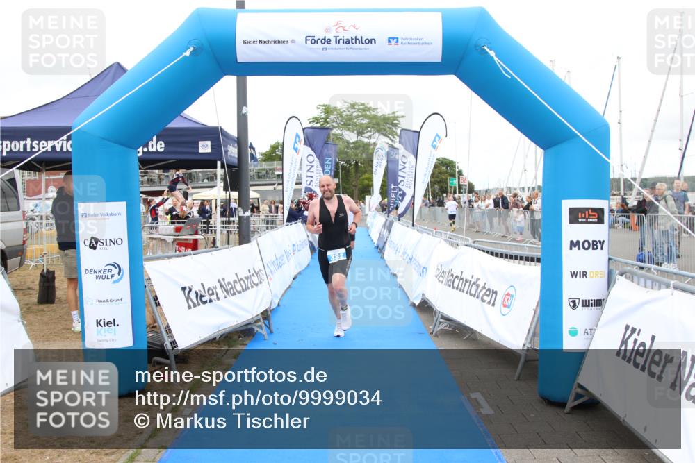 16.08.2026 - KN Förde Triathlon 2026 Markus Tischler http://msf.ph/oto/9999034 16.08.2026 12:11:52 Ziel 353, 382, 353, 382 meine-sportfotos.de