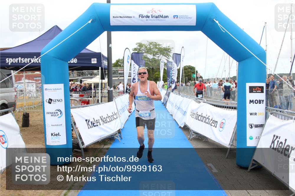 16.08.2026 - KN Förde Triathlon 2026 Markus Tischler http://msf.ph/oto/9999163 16.08.2026 12:12:42 Ziel 306, 306 meine-sportfotos.de
