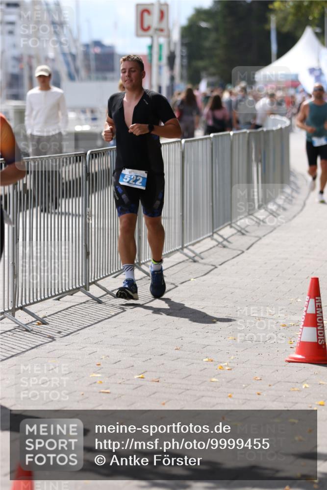 16.08.2026 - KN Förde Triathlon 2026 Antke Förster http://msf.ph/oto/9999455 16.08.2026 13:47:03 Laufen  meine-sportfotos.de