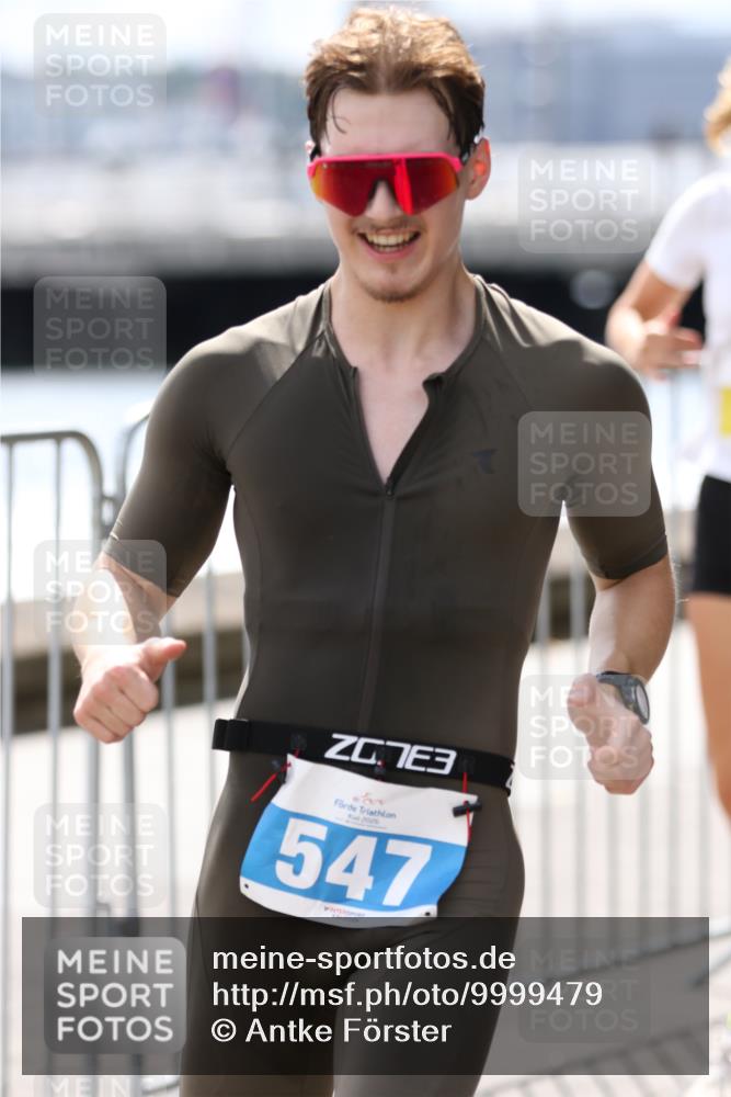 16.08.2026 - KN Förde Triathlon 2026 Antke Förster http://msf.ph/oto/9999479 16.08.2026 13:47:38 Laufen  meine-sportfotos.de