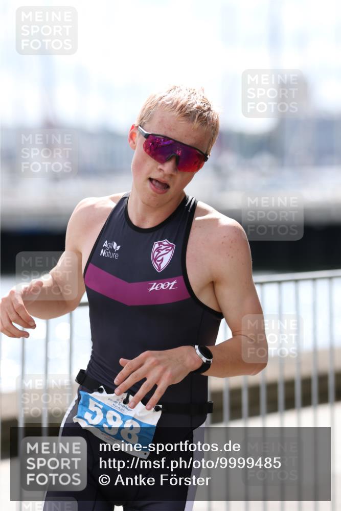 16.08.2026 - KN Förde Triathlon 2026 Antke Förster http://msf.ph/oto/9999485 16.08.2026 13:47:43 Laufen  meine-sportfotos.de