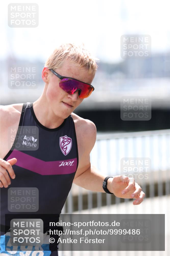 16.08.2026 - KN Förde Triathlon 2026 Antke Förster http://msf.ph/oto/9999486 16.08.2026 13:47:44 Laufen  meine-sportfotos.de