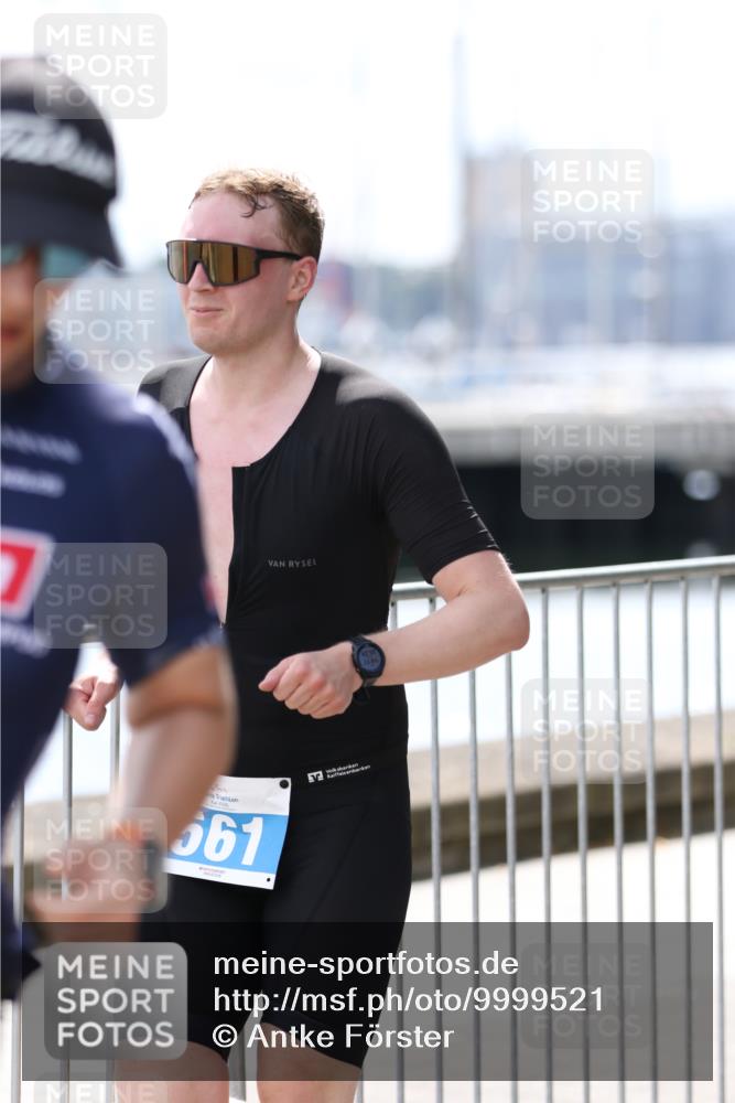 16.08.2026 - KN Förde Triathlon 2026 Antke Förster http://msf.ph/oto/9999521 16.08.2026 13:48:32 Laufen  meine-sportfotos.de