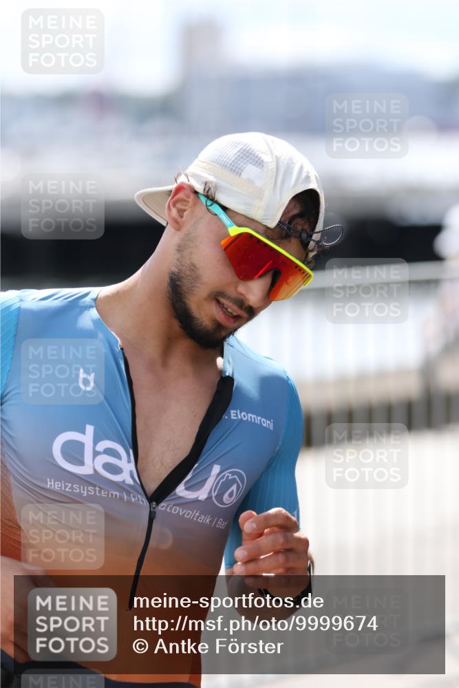 16.08.2026 - KN Förde Triathlon 2026 Antke Förster http://msf.ph/oto/9999674 16.08.2026 13:51:26 Laufen  meine-sportfotos.de