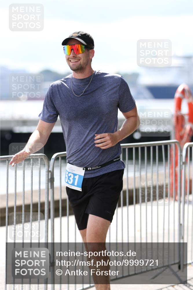 16.08.2026 - KN Förde Triathlon 2026 Antke Förster http://msf.ph/oto/9999721 16.08.2026 13:52:35 Laufen  meine-sportfotos.de