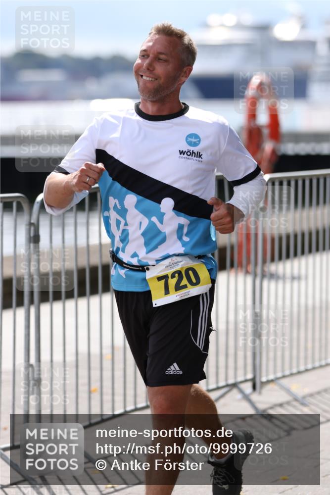16.08.2026 - KN Förde Triathlon 2026 Antke Förster http://msf.ph/oto/9999726 16.08.2026 13:52:39 Laufen  meine-sportfotos.de
