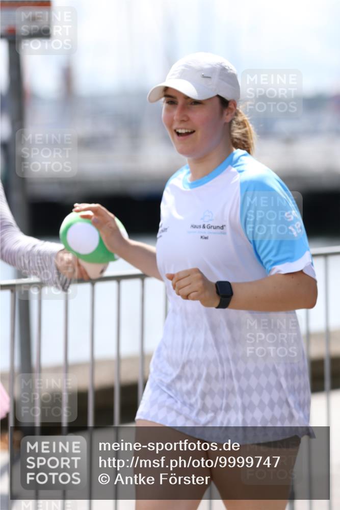 16.08.2026 - KN Förde Triathlon 2026 Antke Förster http://msf.ph/oto/9999747 16.08.2026 13:53:00 Laufen  meine-sportfotos.de