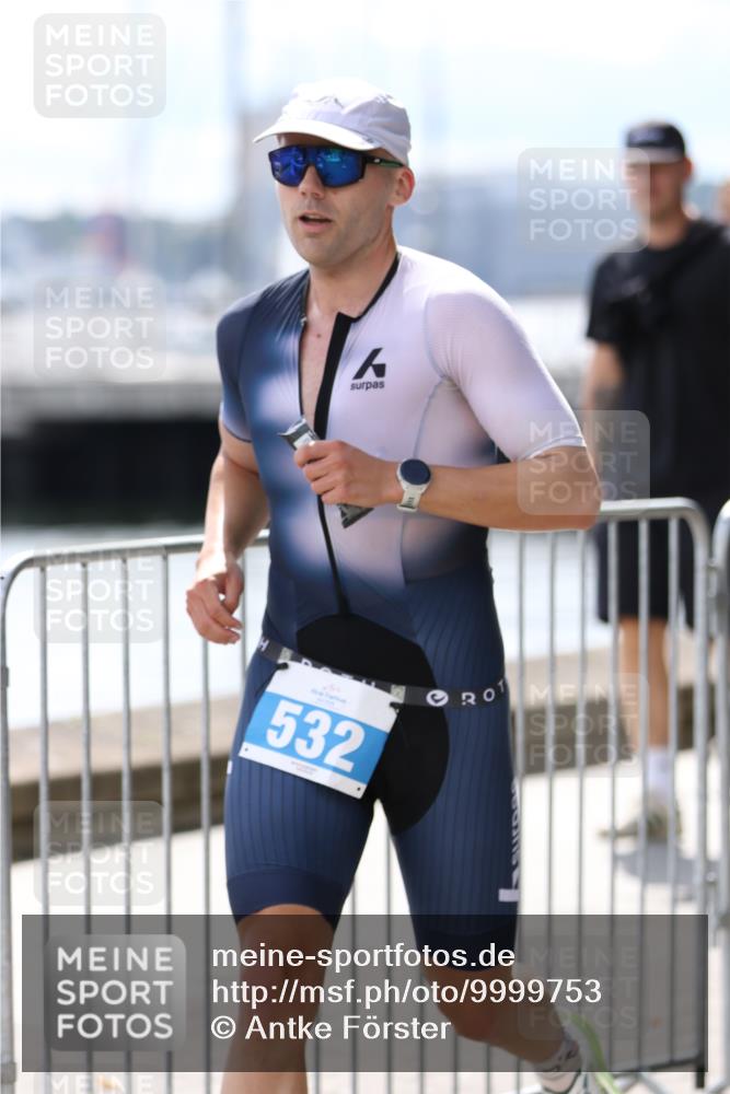 16.08.2026 - KN Förde Triathlon 2026 Antke Förster http://msf.ph/oto/9999753 16.08.2026 13:53:10 Laufen  meine-sportfotos.de