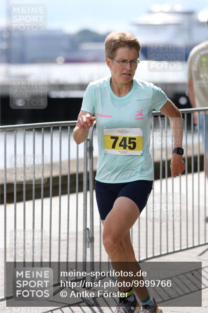 16.08.2026 - KN Förde Triathlon 2026 Antke Förster http://msf.ph/oto/9999766 16.08.2026 13:53:20 Laufen  meine-sportfotos.de