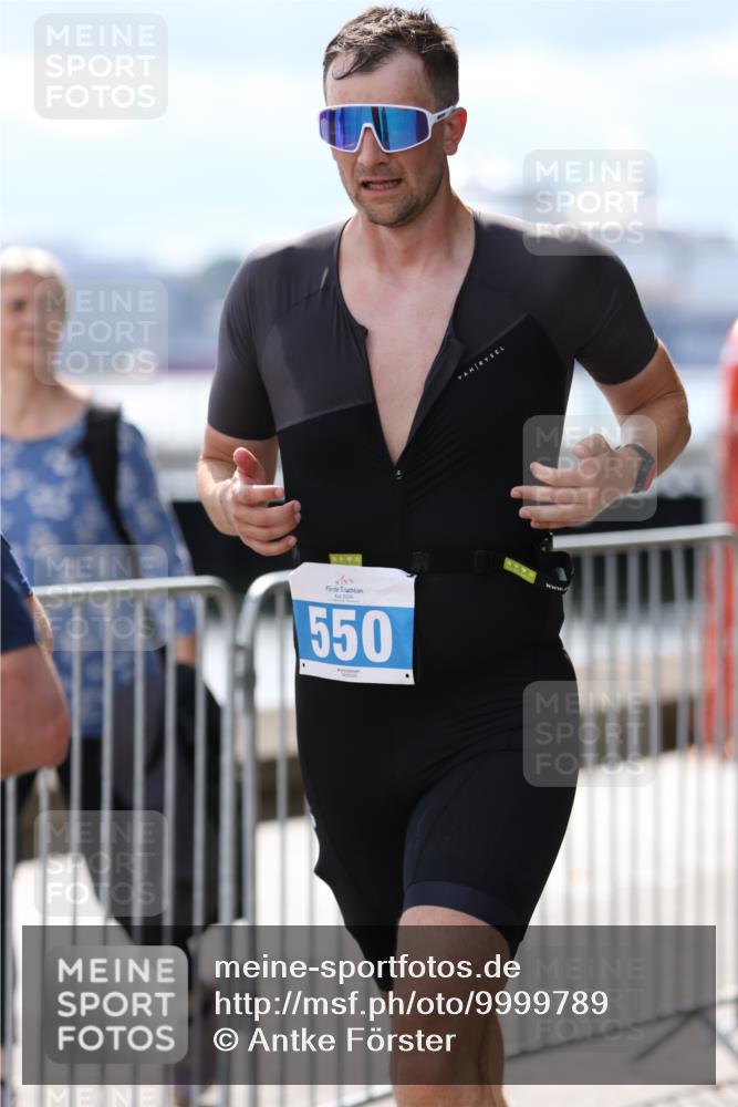 16.08.2026 - KN Förde Triathlon 2026 Antke Förster http://msf.ph/oto/9999789 16.08.2026 13:53:35 Laufen  meine-sportfotos.de