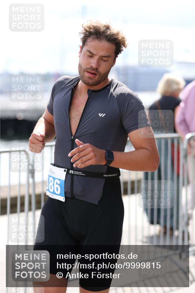 16.08.2026 - KN Förde Triathlon 2026 Antke Förster http://msf.ph/oto/9999815 16.08.2026 13:54:00 Laufen  meine-sportfotos.de
