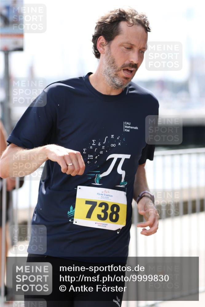 16.08.2026 - KN Förde Triathlon 2026 Antke Förster http://msf.ph/oto/9999830 16.08.2026 13:54:16 Laufen  meine-sportfotos.de
