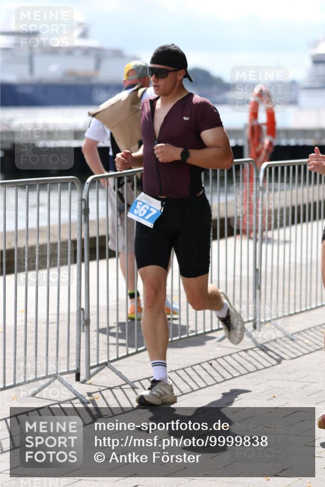 16.08.2026 - KN Förde Triathlon 2026 Antke Förster http://msf.ph/oto/9999838 16.08.2026 13:54:55 Laufen  meine-sportfotos.de