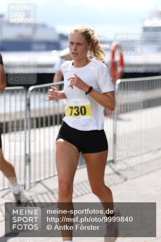 16.08.2026 - KN Förde Triathlon 2026 Antke Förster http://msf.ph/oto/9999840 16.08.2026 13:54:56 Laufen  meine-sportfotos.de